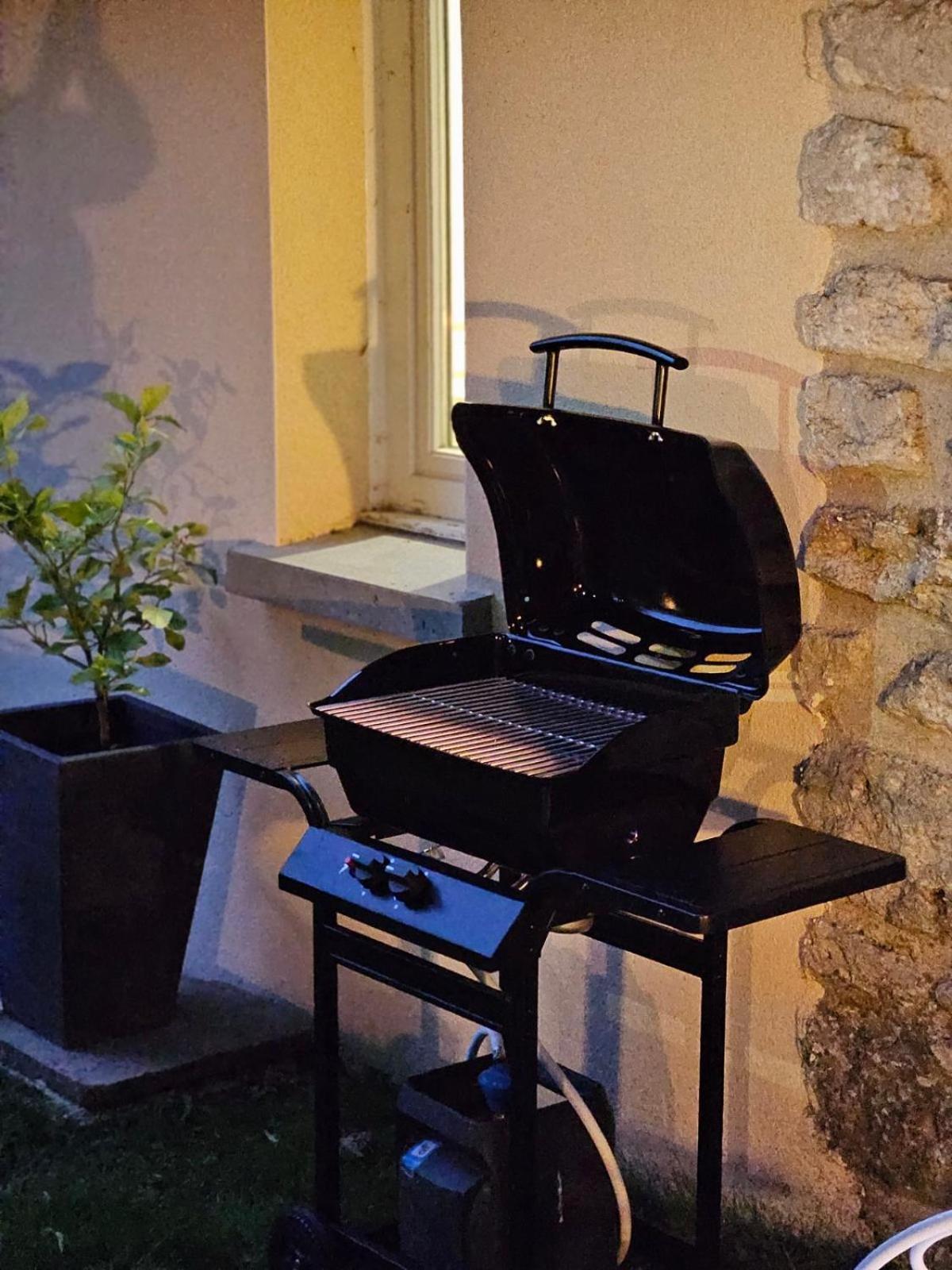 Le Relais Des Clefs - Au Calme Du Gatinais - Escapade A Deux - Terrasse Privee - Wifi - Offre Romantique Sur Demande Valpuiseaux Εξωτερικό φωτογραφία